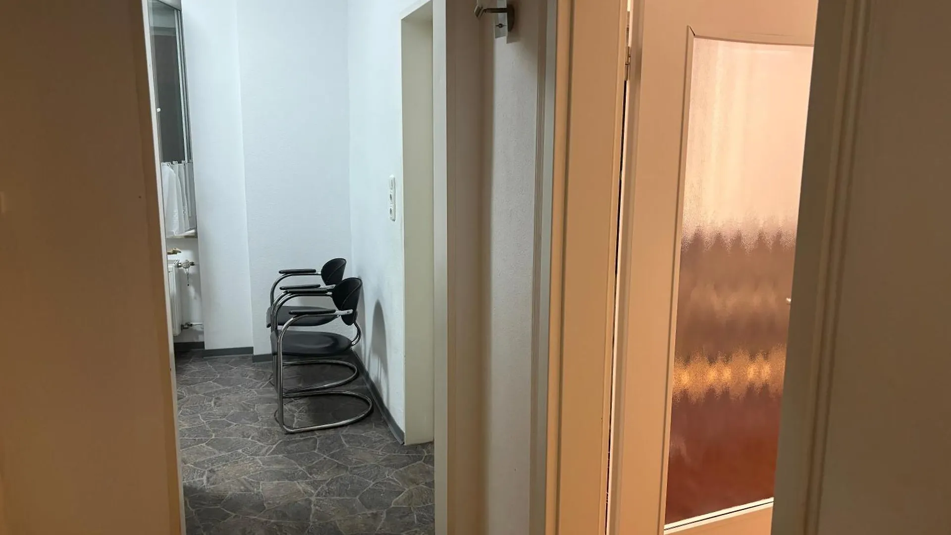 Apartment Neu-Isenburg 2 X Zimmerwohnung Dg